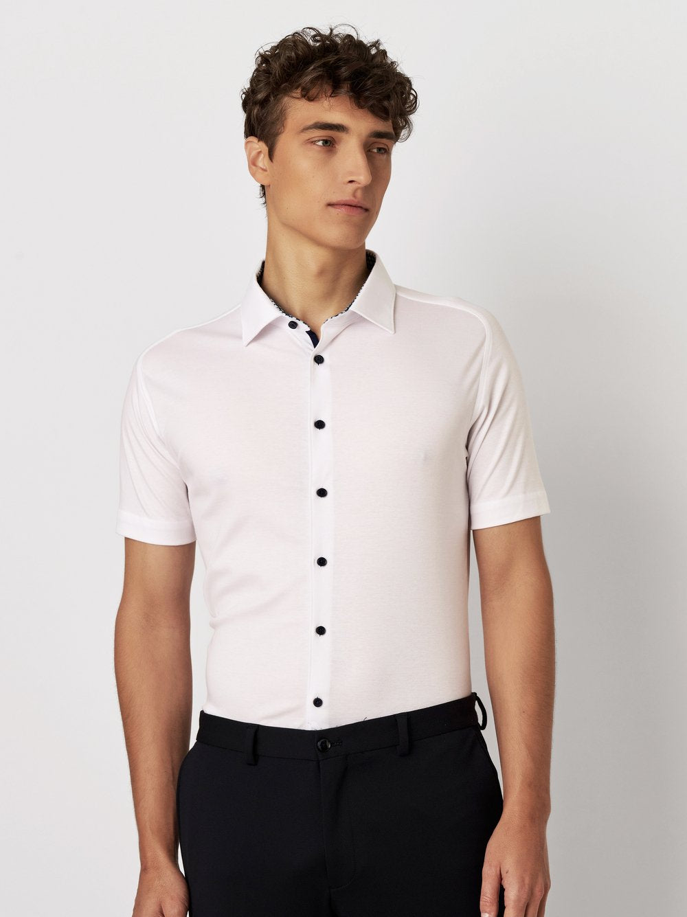 desoto-miesten-kauluspaita-83532-3-001-white-ss-shirt-valkoinen-1