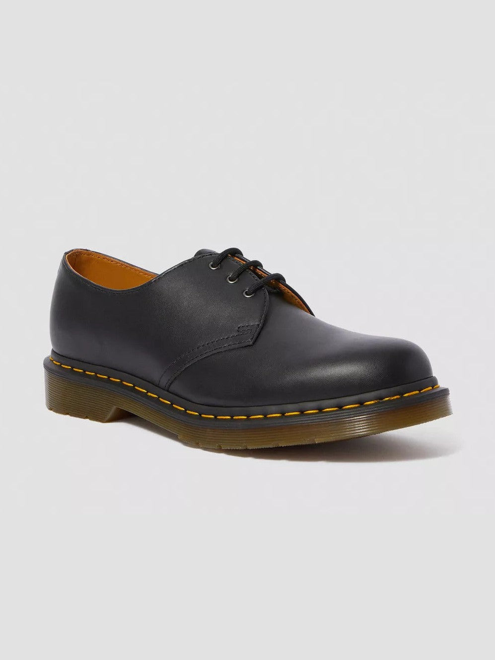 dr-martens-miesten-kengat-1461-nappa-musta-1
