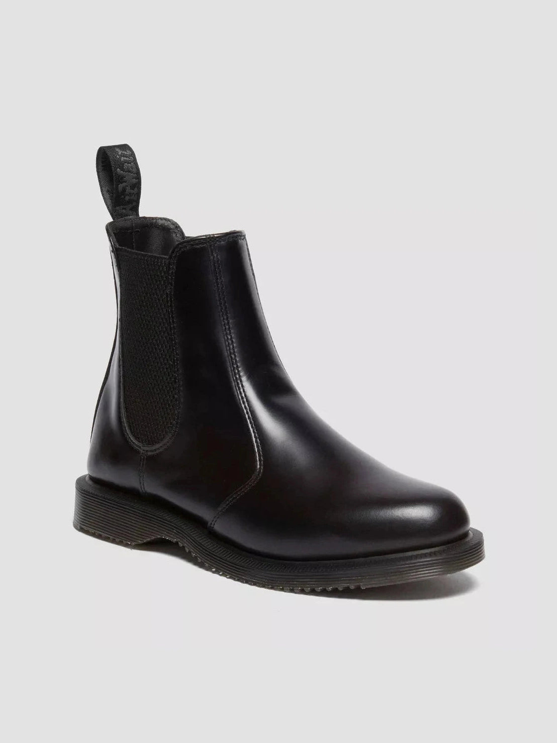 dr-martens-naisten-kengat-flora-black-polished-smooth-musta-1
