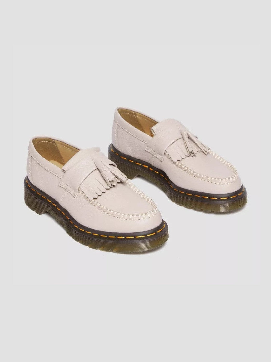 dr-martens-naisten-loaferit-adrian-virginia-hiekka-1