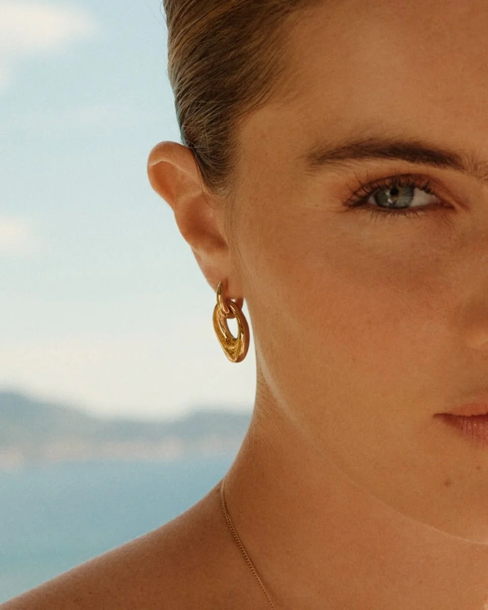 Edblad korvakorut Azura Earrings Gold, Gold Pleated