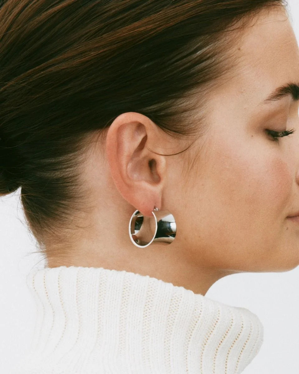 Edblad korvakorut, CANE HOOPS L STEEL Hopeanharmaa