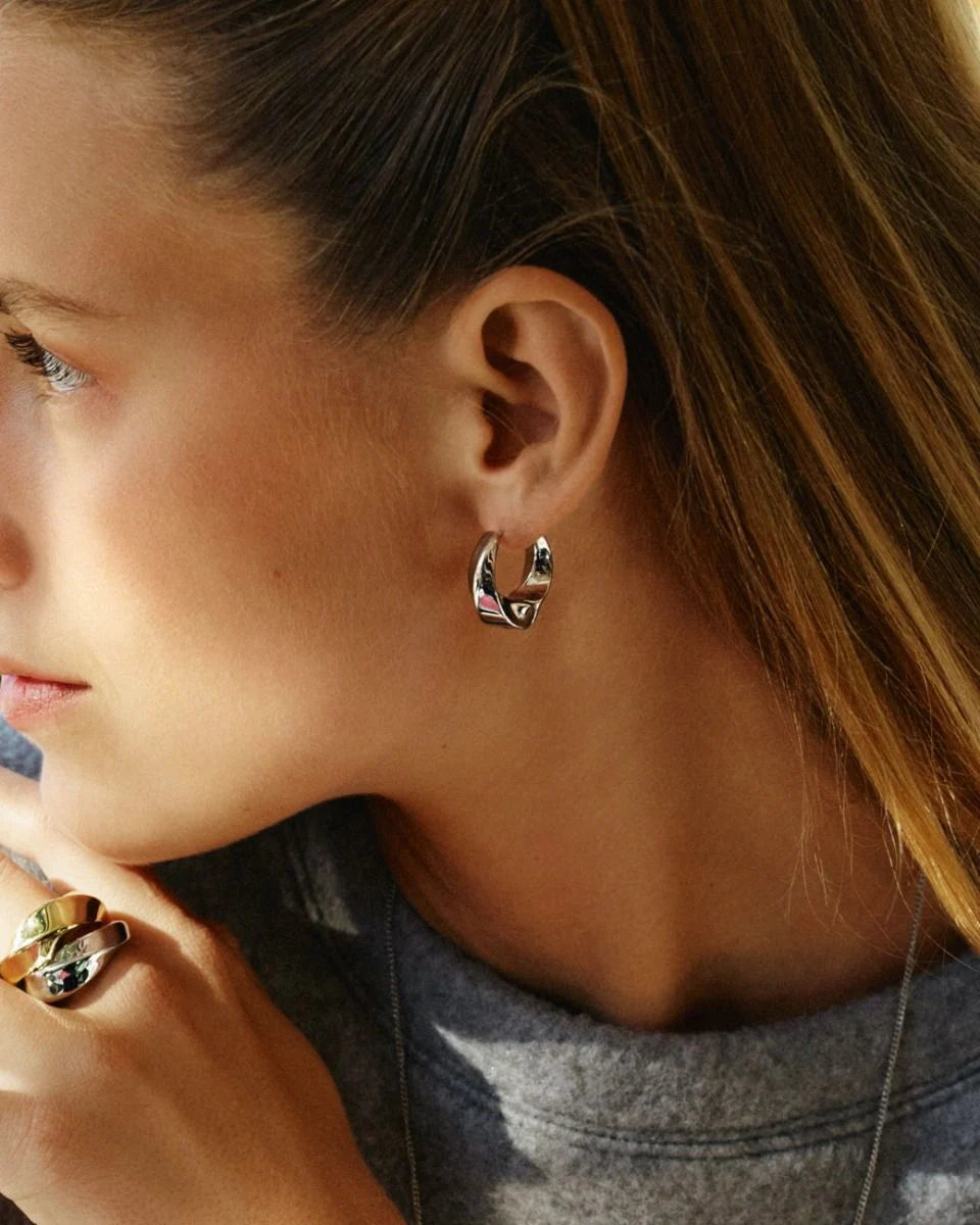 Edblad korvakorut, HELIX HOOPS L STEEL Hopeanharmaa