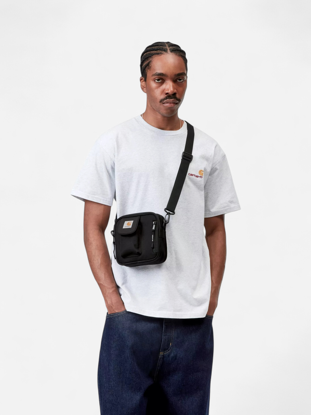 Carhartt laukku Essentials Bag Small, musta - Kekäle.fi