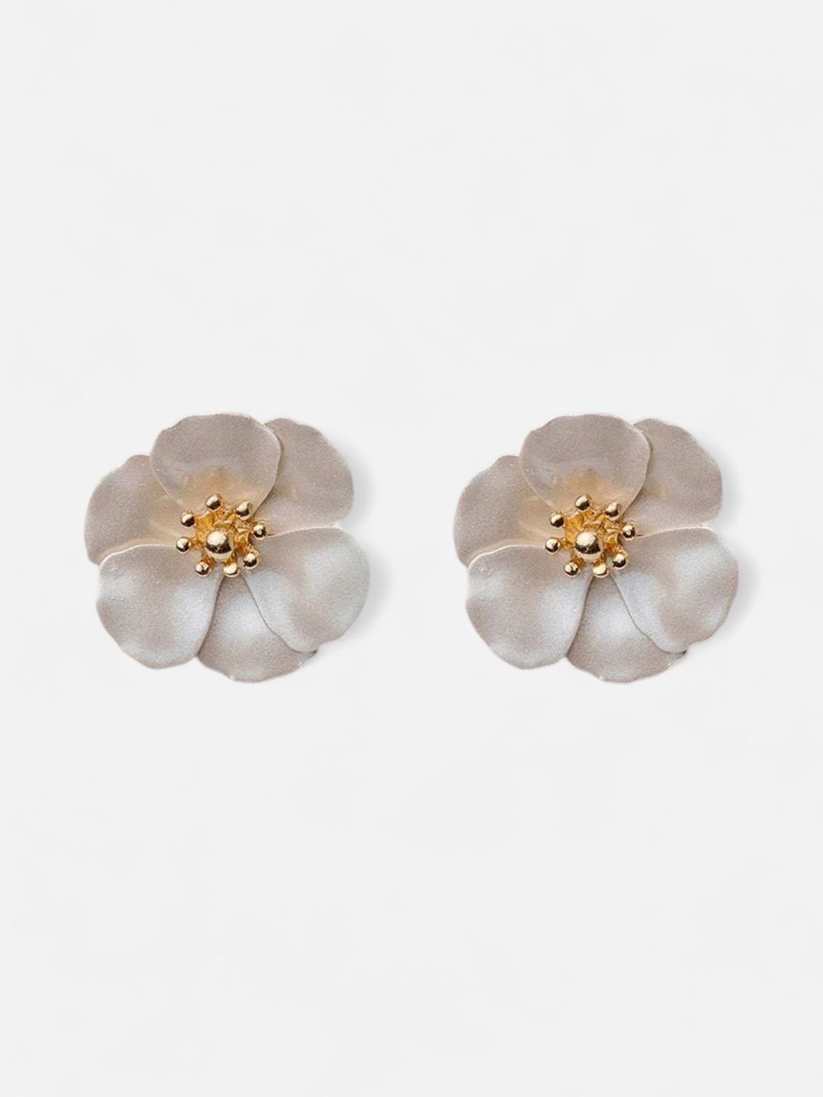 Bow19 Flower Small Earring, Luonnonvalkoinen - Kekäle.fi