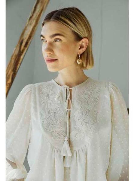 freequent-naisten-pusero-reva-blouse-luonnonvalkoinen-1