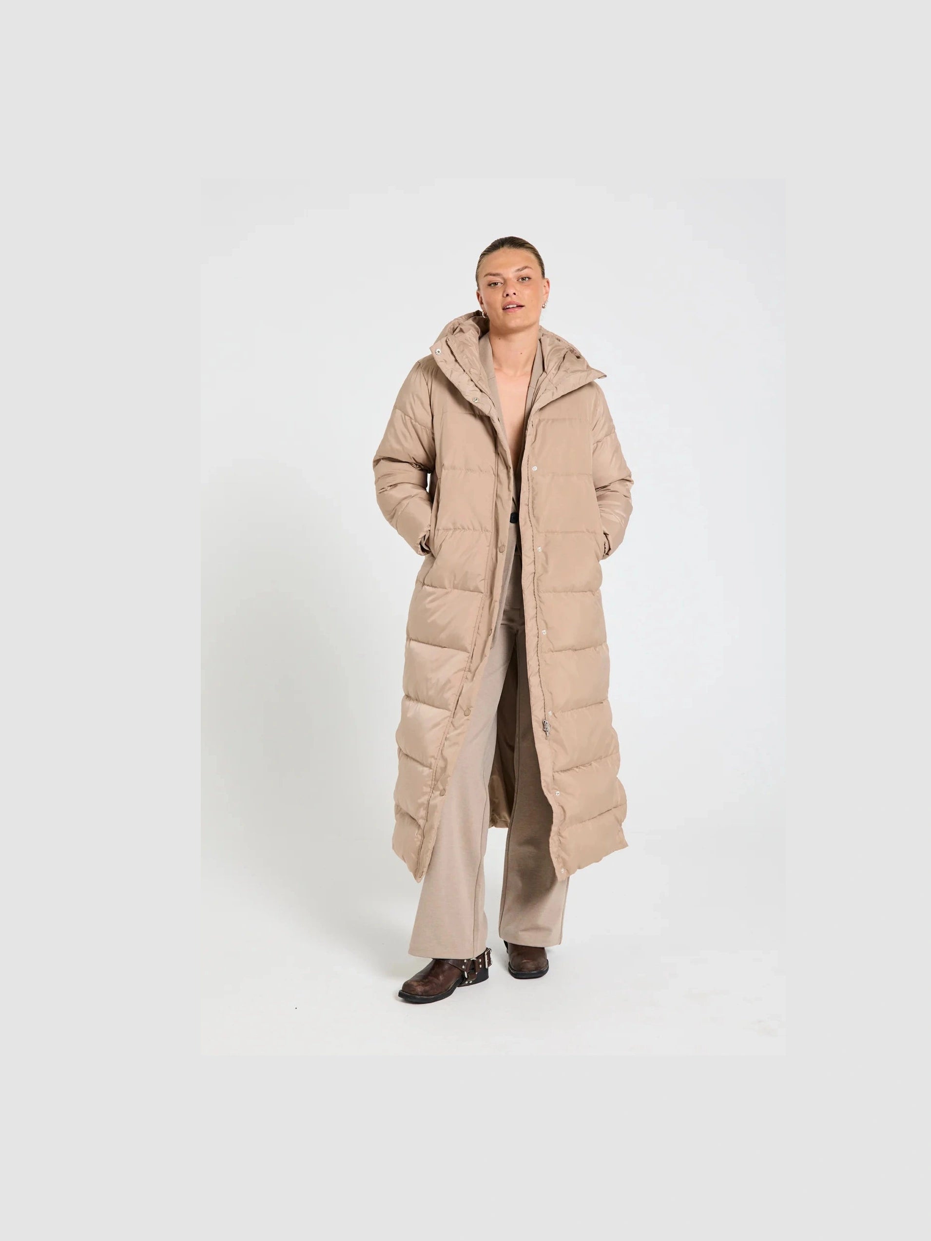 freequent-naisten-talvitakki-k-lula-jacket-vaalea-beige-1