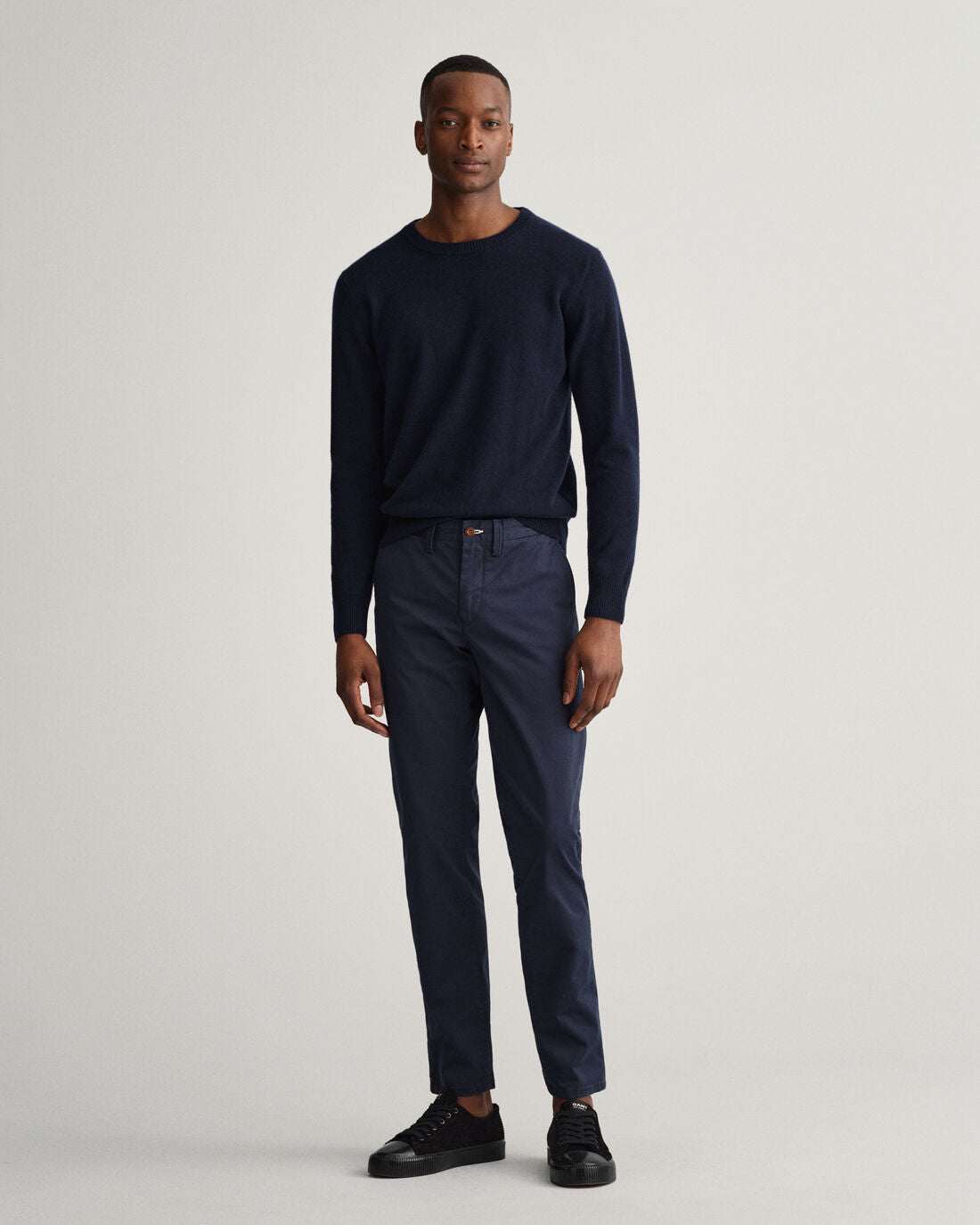 gant-chinokset-hallden-slim-chino-tummansininen-1