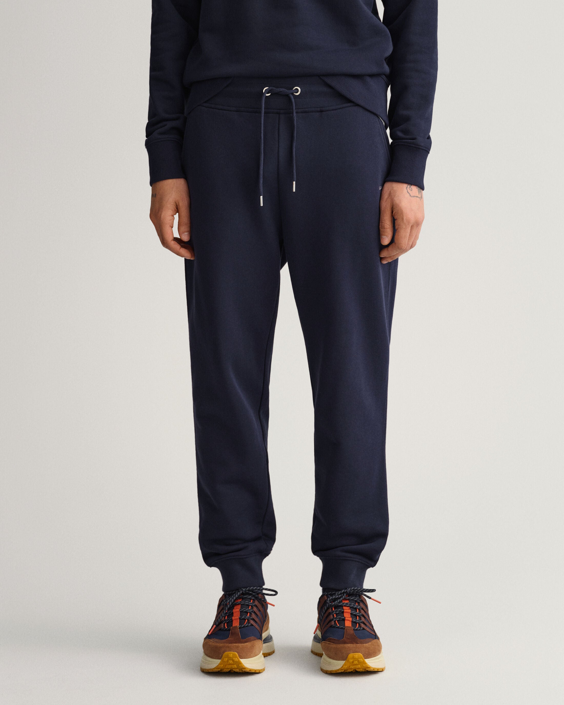 gant-miesten-collegehousut-k-original-sweat-pants-tummansininen-1