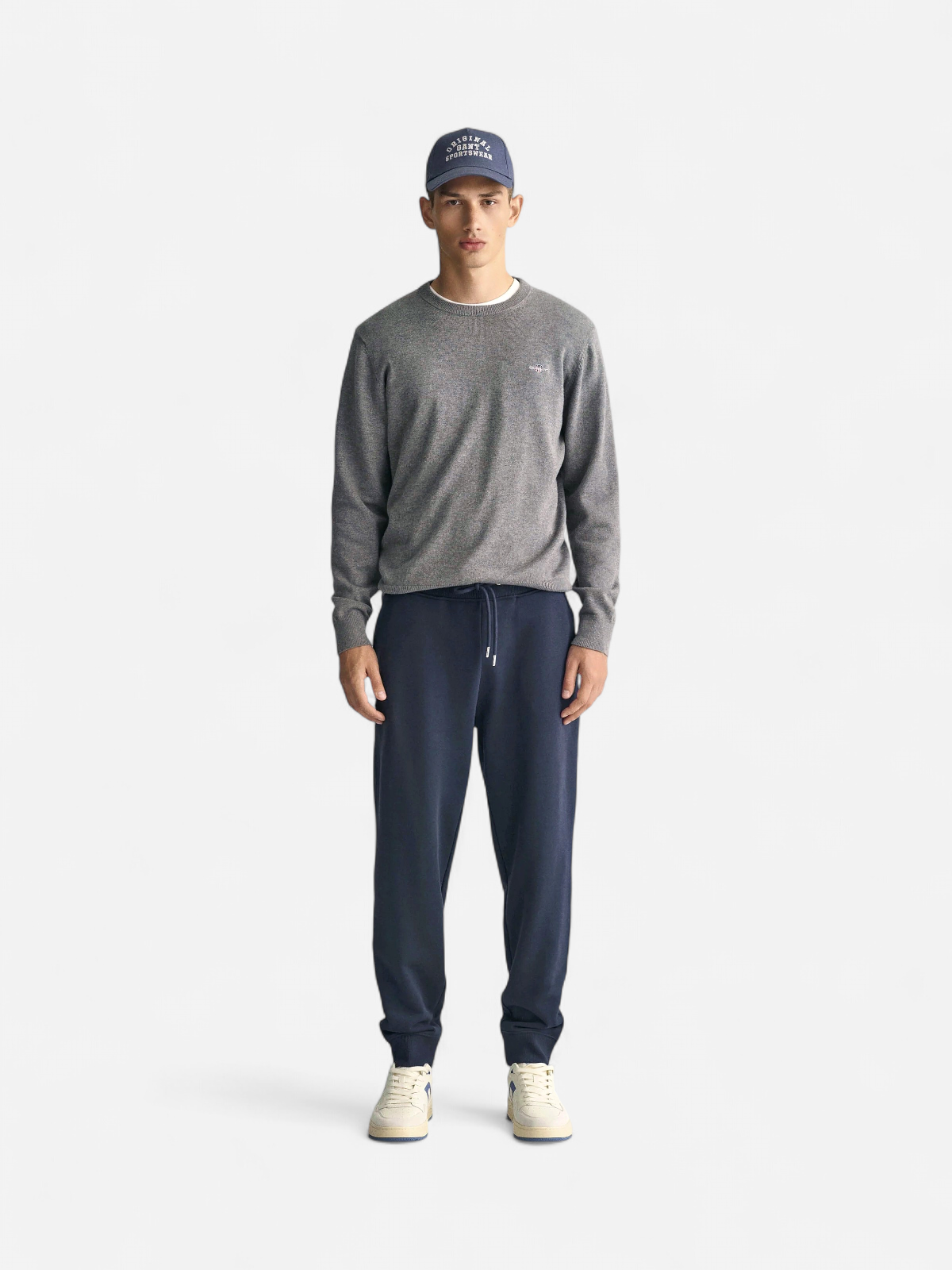 Gant miesten collegehousut Reg Shield Sweatpants, tummansininen - Kekäle.fi