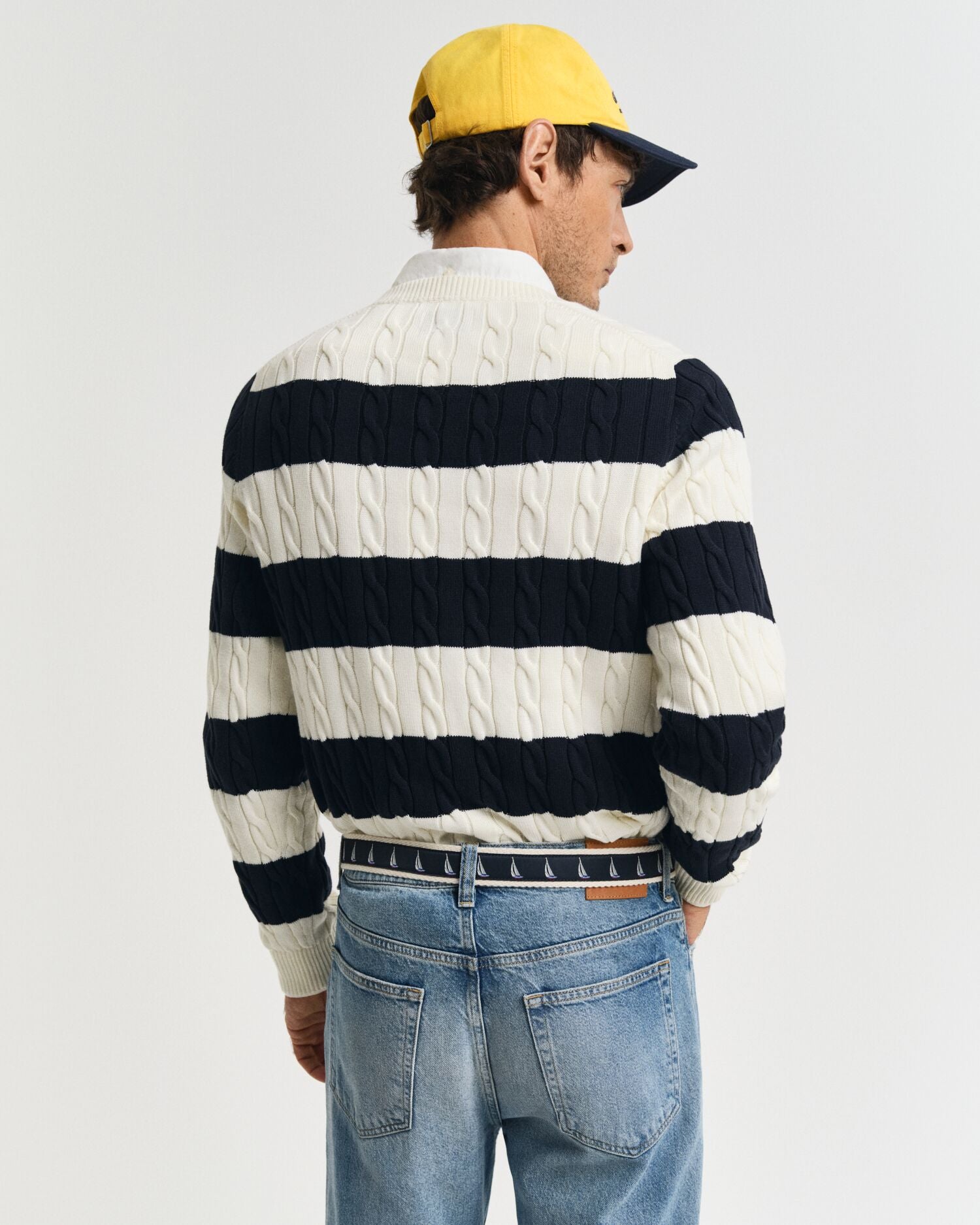 gant-miesten-neule-striped-cotton-cable-c-neck-raidallinen-sininen-2
