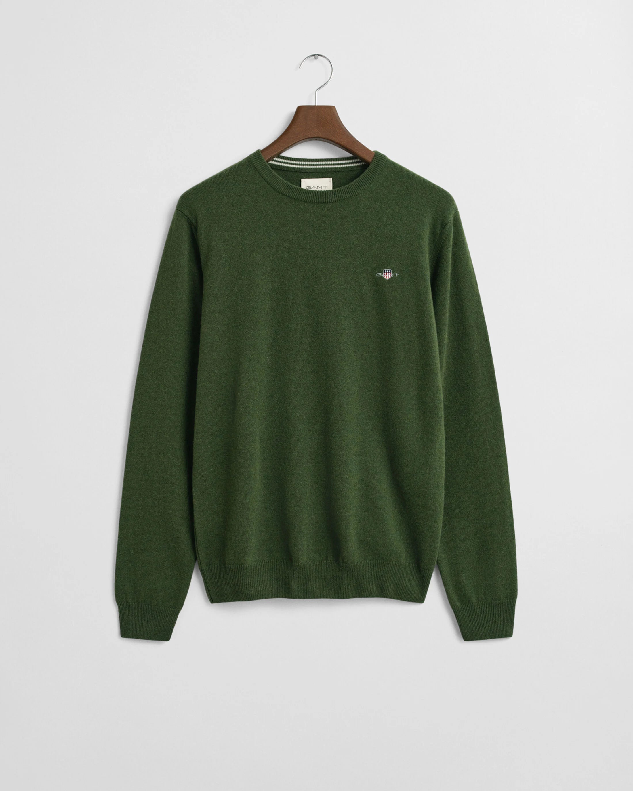 gant-miesten-neulepaita-superfine-lambswool-c-neck-tummanvihrea-1