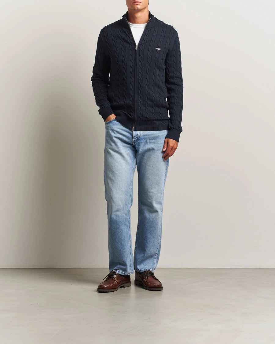 gant-miesten-neuletakki-cotton-cable-zipped-cardigan-tummansininen-1