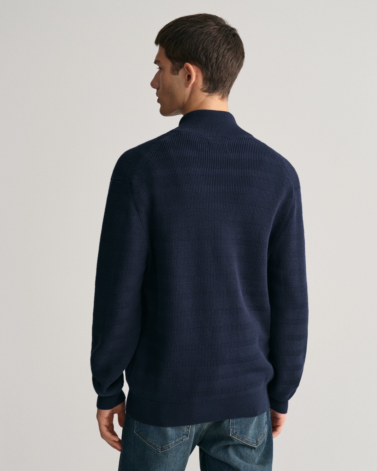gant-miesten-neuletakki-stripe-textured-cotton-full-zip-tummansininen-2