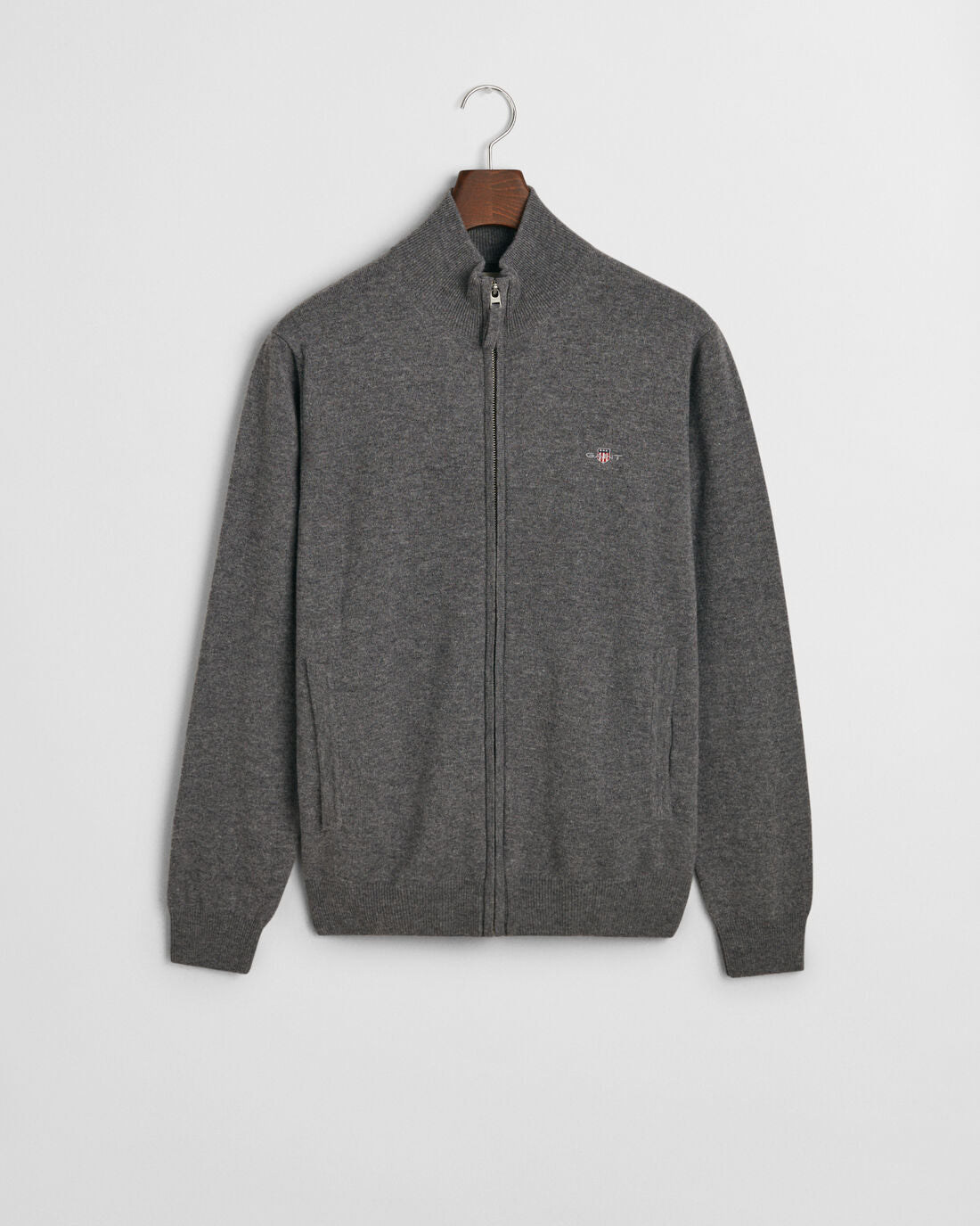 gant-miesten-neuletakki-superfine-lambswool-zip-cardigan-tummanharmaa-1