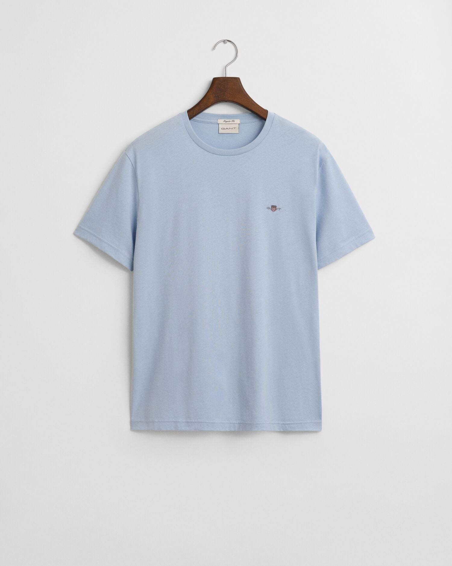 gant-miesten-t-paita-reg-shield-ss-t-shirt-vaaleansininen-5