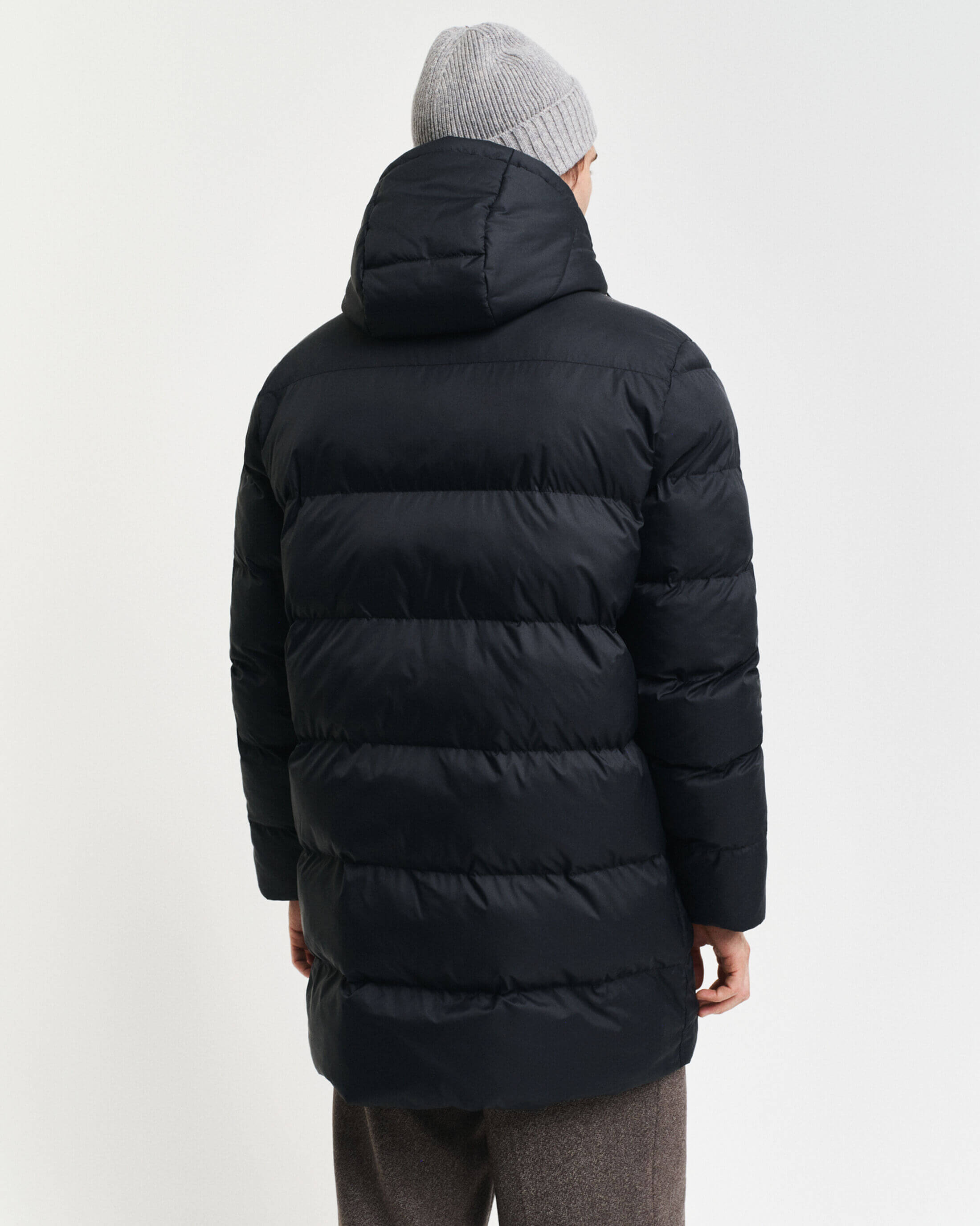 gant-miesten-talvitakki-active-cloud-mid-length-musta-2