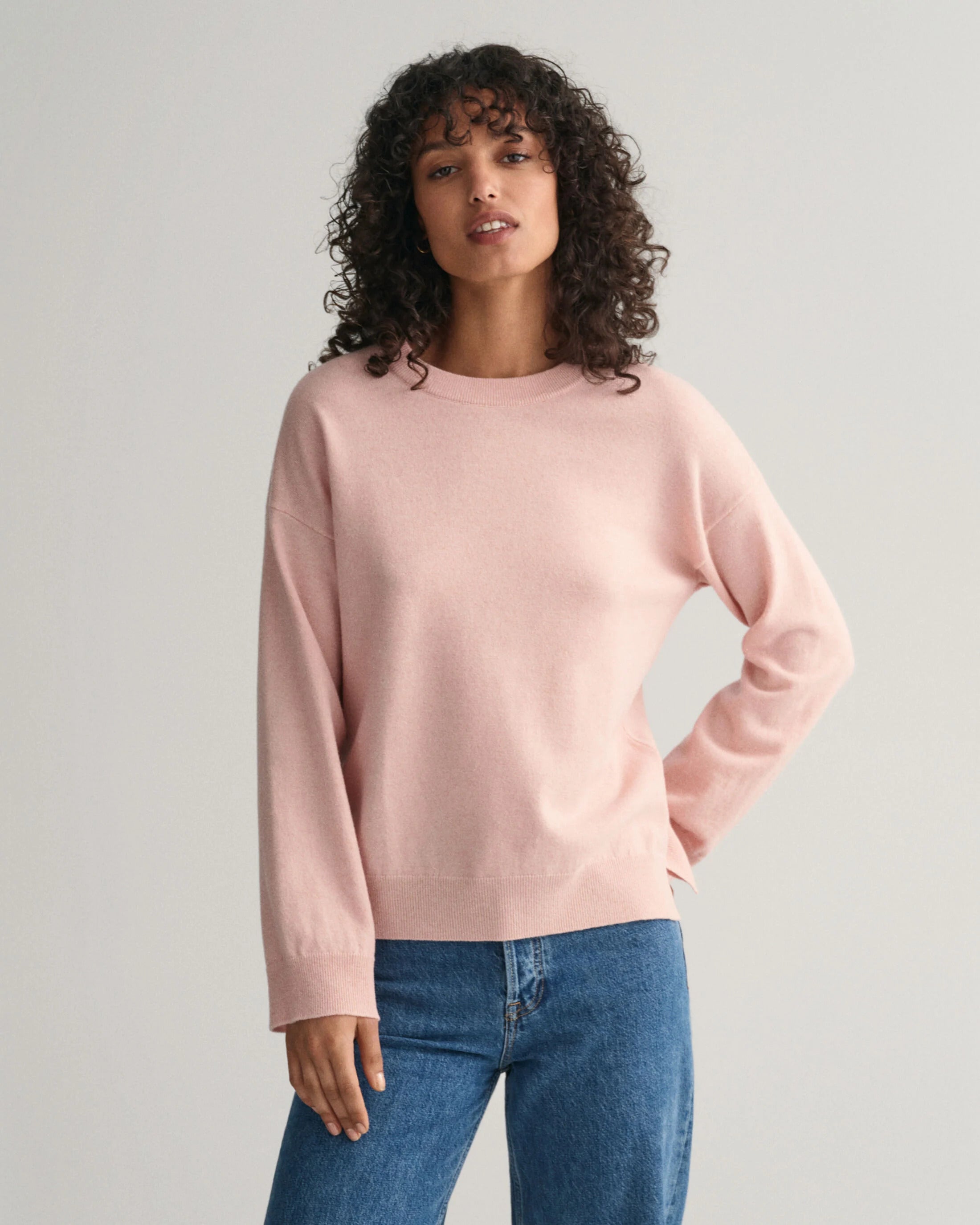 gant-naisten-neulepusero-superfine-lambswool-c-neck-vaaleanpunainen-1