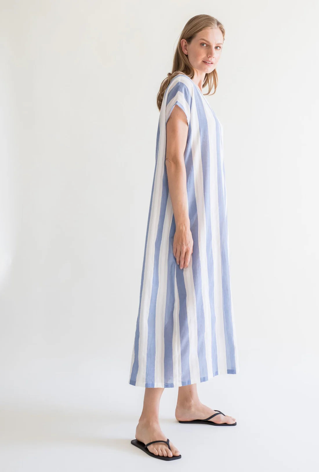 gauhar-naisten-mekko-kaftan-raidallinen-sininen-2