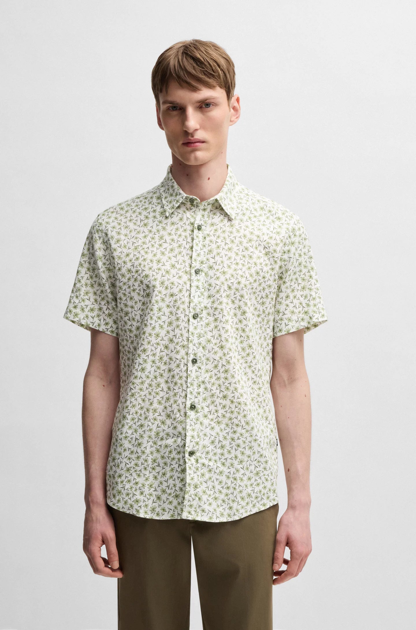hugo-boss-miesten-lyhythihainen-kauluspaita-roan-strech-cotton-linen-vihrea-kuosi-1