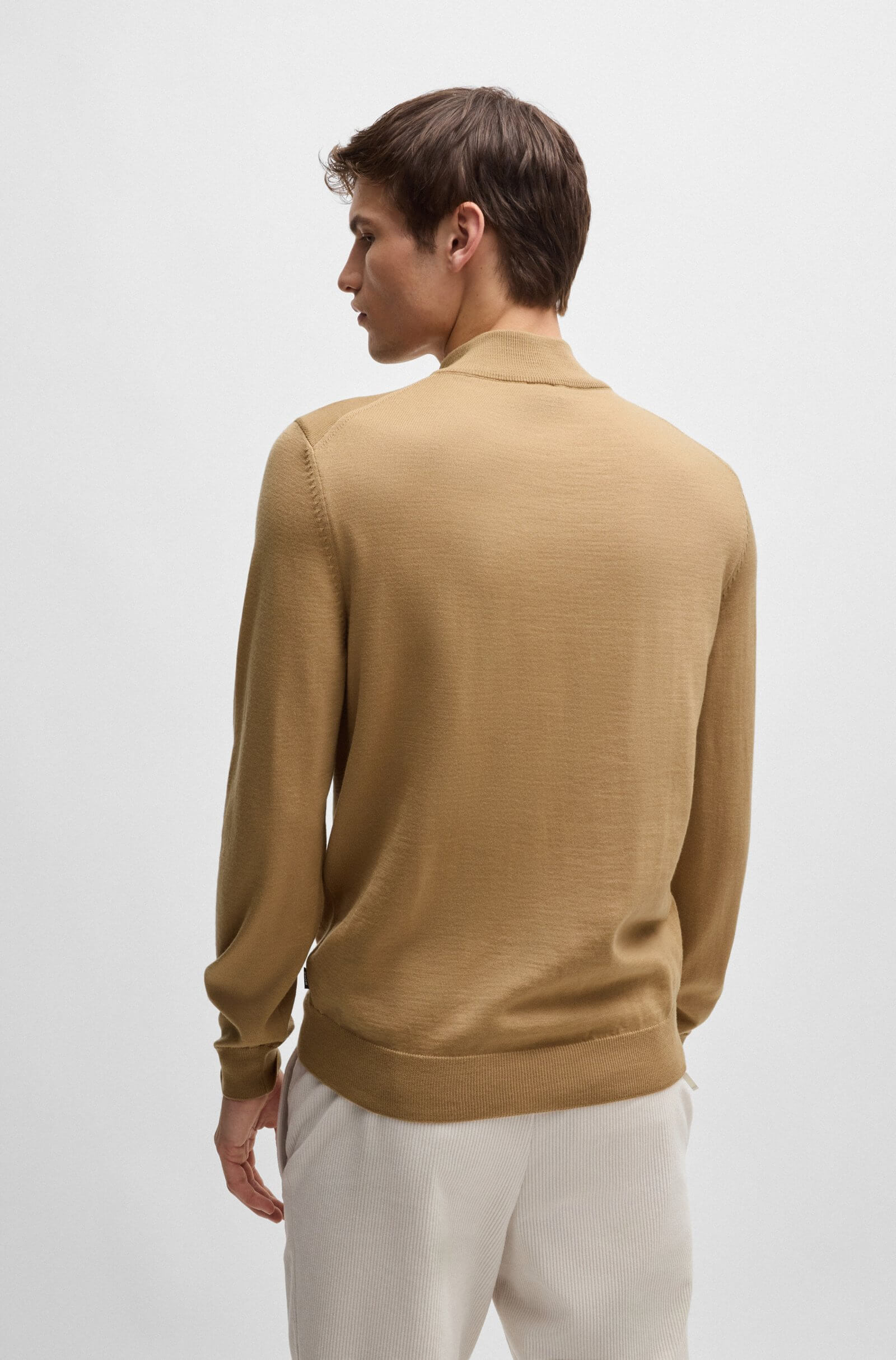 hugo-boss-miesten-neulepusero-half-zip-merino-beige-2