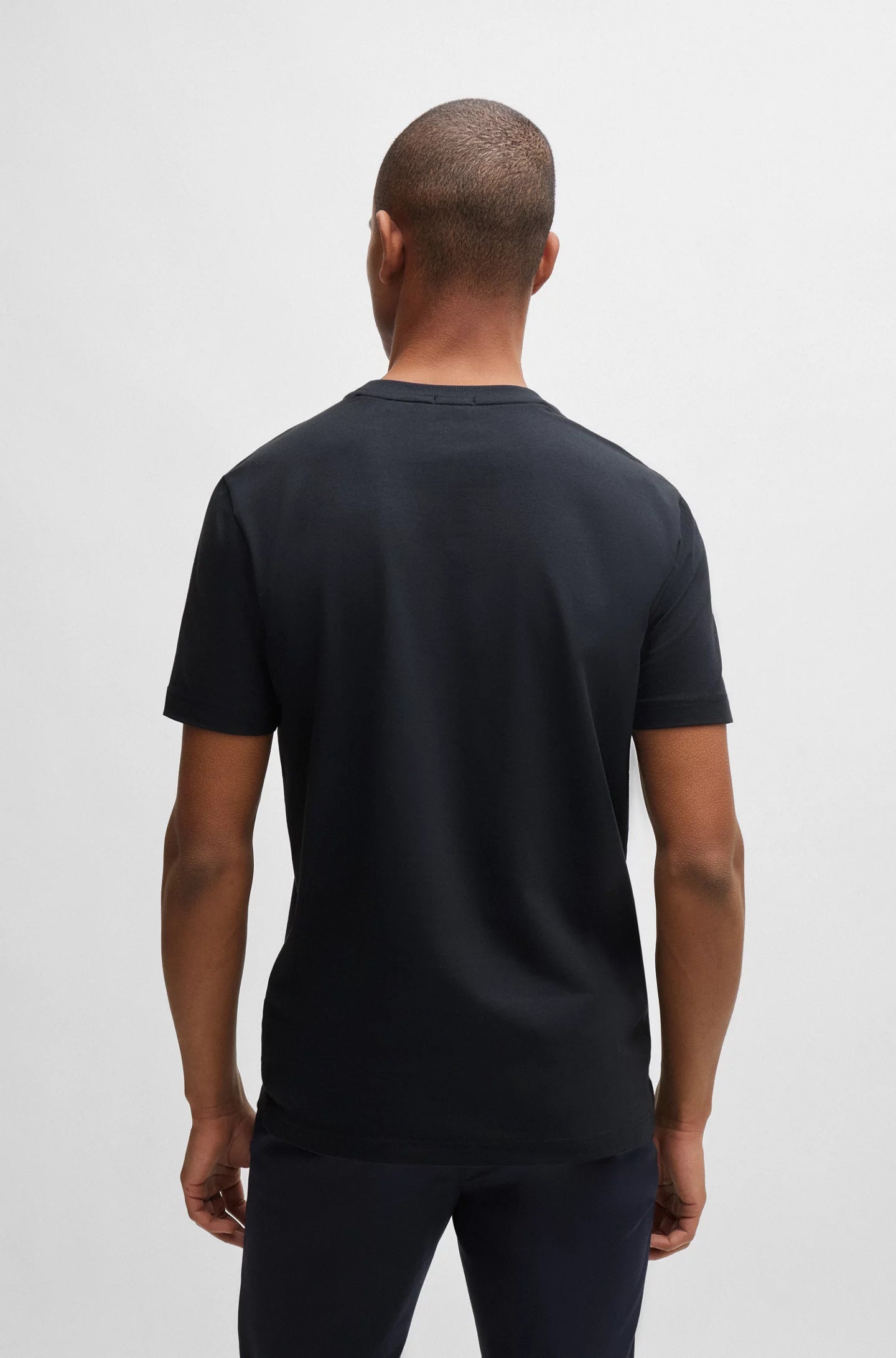 hugo-boss-miesten-t-paita-tee-tummansininen-2