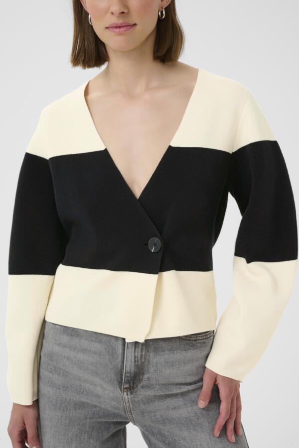 inwear-naisten-neuletakki-kayllaiw-cardigan-whisper-white-black-1