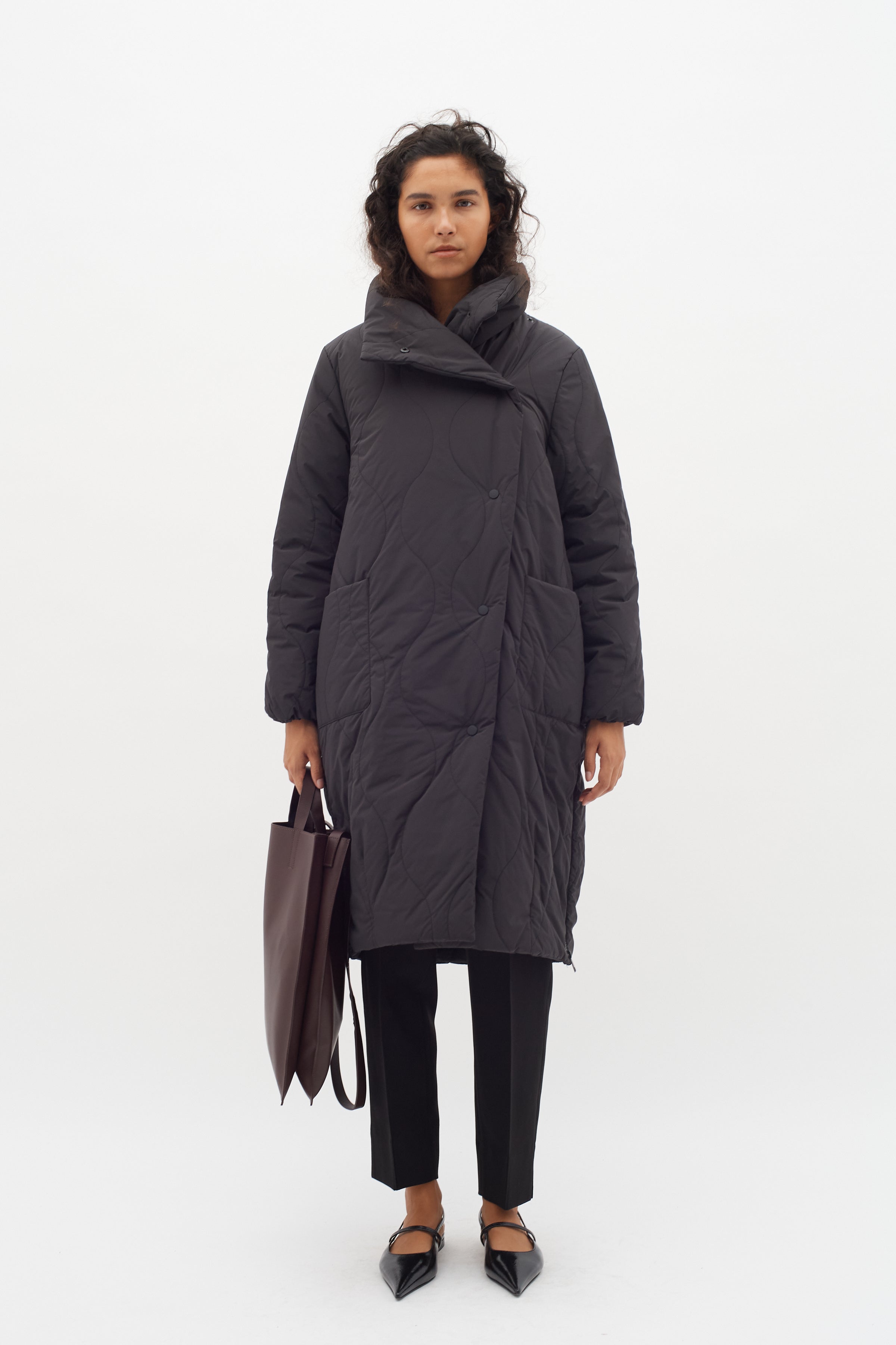 inwear-naisten-talvitakki-leiganiw-long-coat-black-4