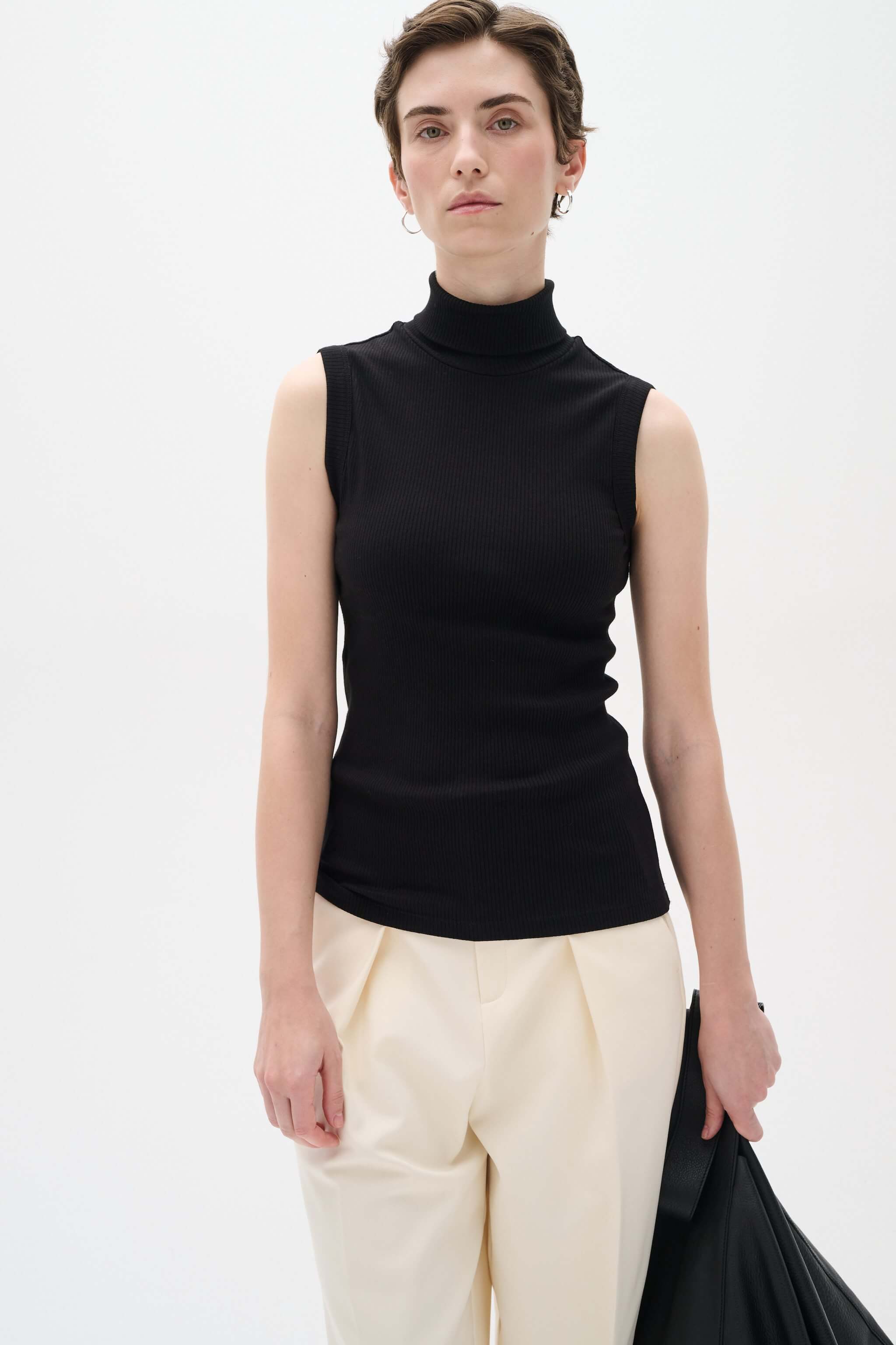 inwear-naisten-toppi-dagnaiw-rollneck-top-black-1