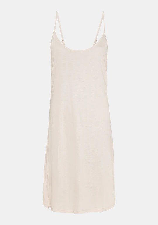 isay-naisten-alusmekko-nugga-underdress-hiekka-1