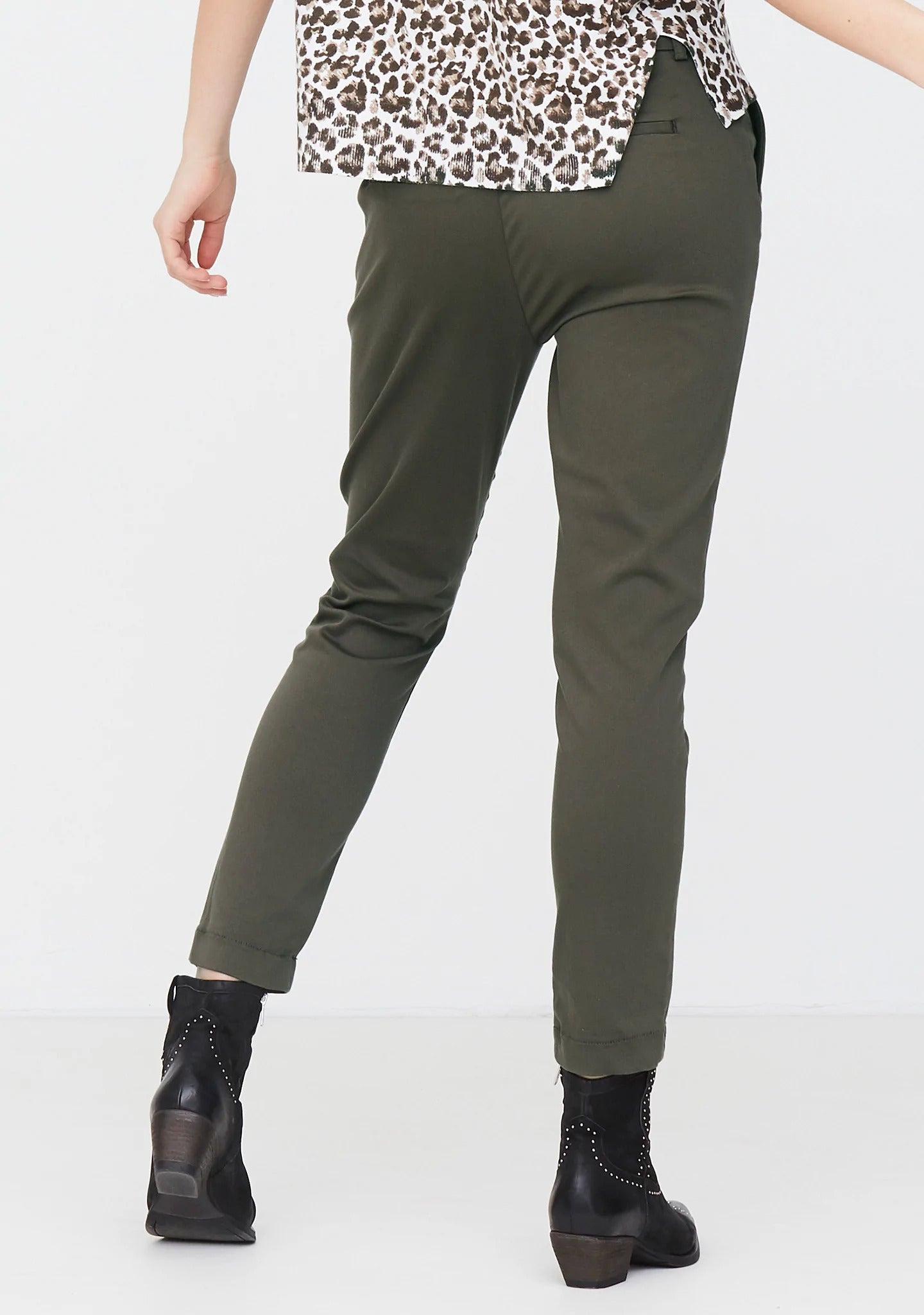 isay-naisten-housut-isay-chino-pant-khaki-2