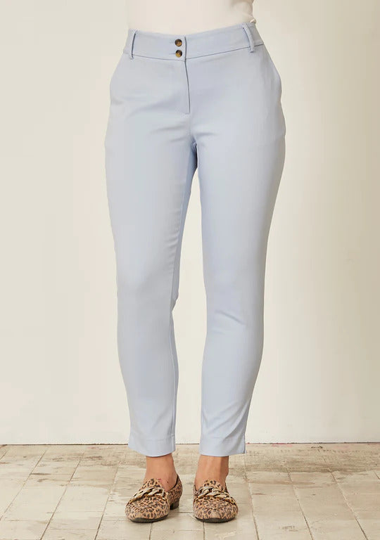 isay-naisten-housut-isay-chino-pant-vaaleansininen-1