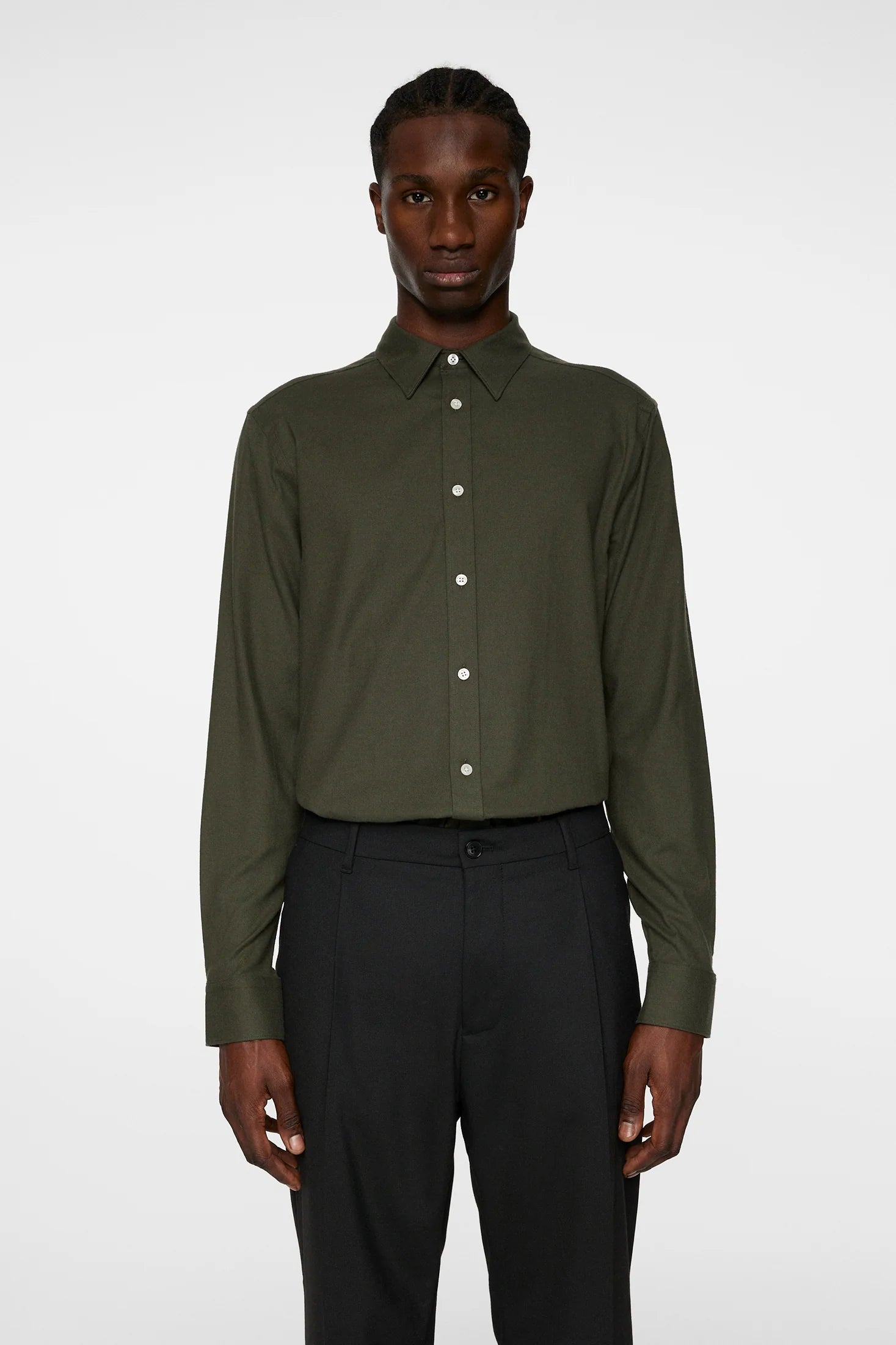 j-lindeberg-miesten-flanellipaita-light-flannel-slim-shirt-armeijanvihrea-1