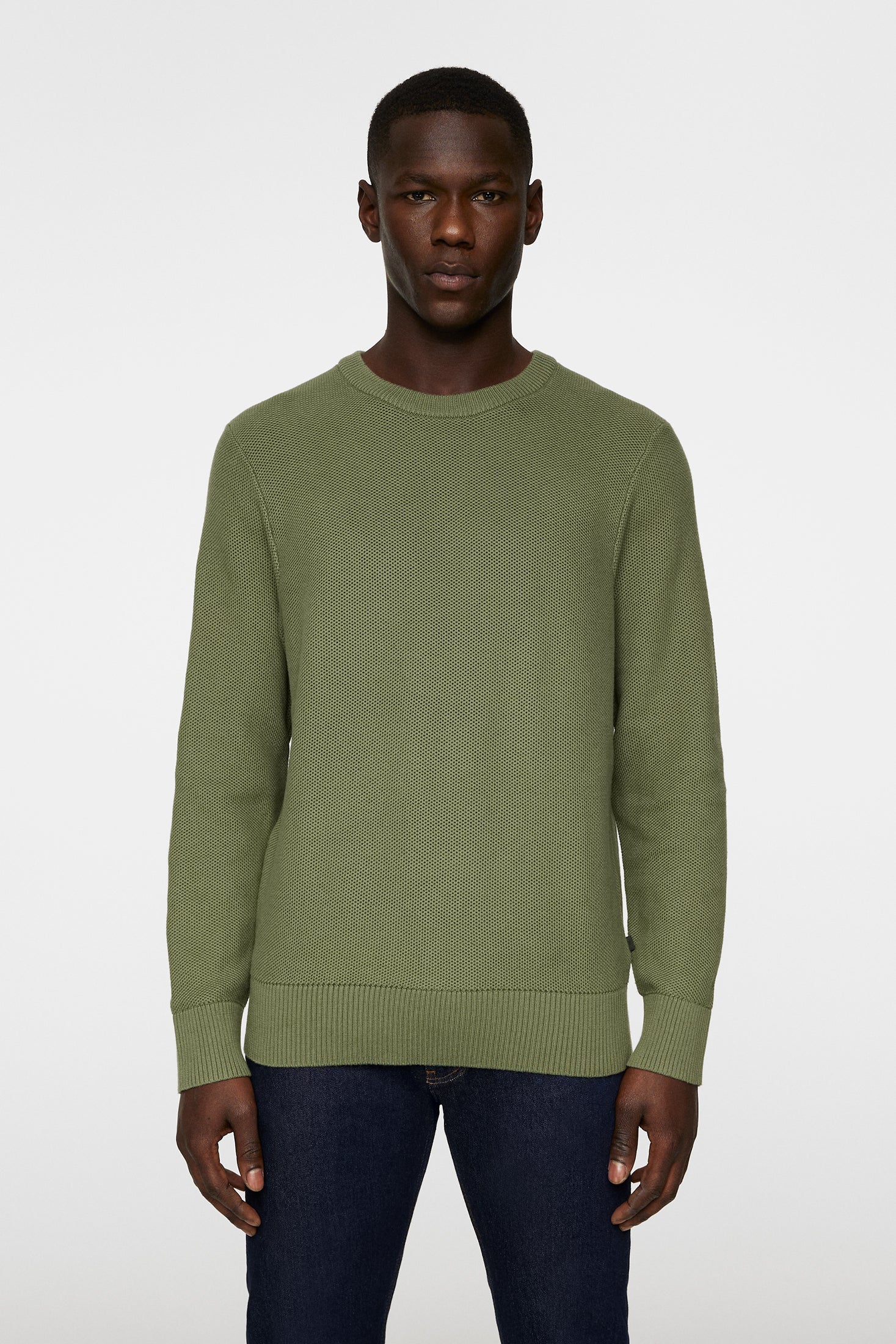 j-lindeberg-miesten-neule-arthur-knit-org-cotton-armeijanvihrea-1