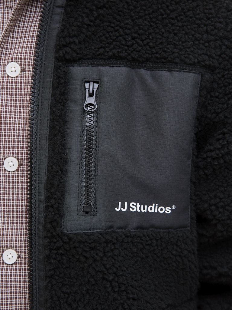 jack-and-jones-junior-teddytakki-jjesoho-teddy-jacket-jnr-musta-5