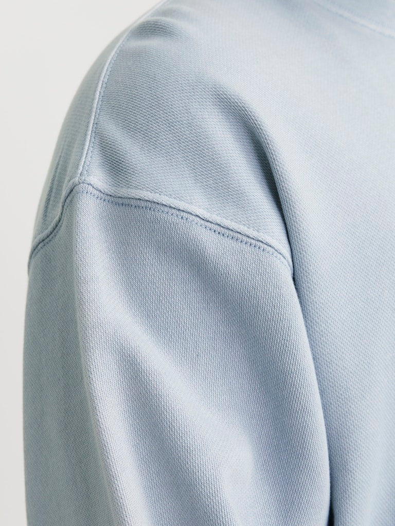 jack-and-jones-miesten-collegepusero-jjecharge-faded-sweat-crew-neck-chambray-blue-3