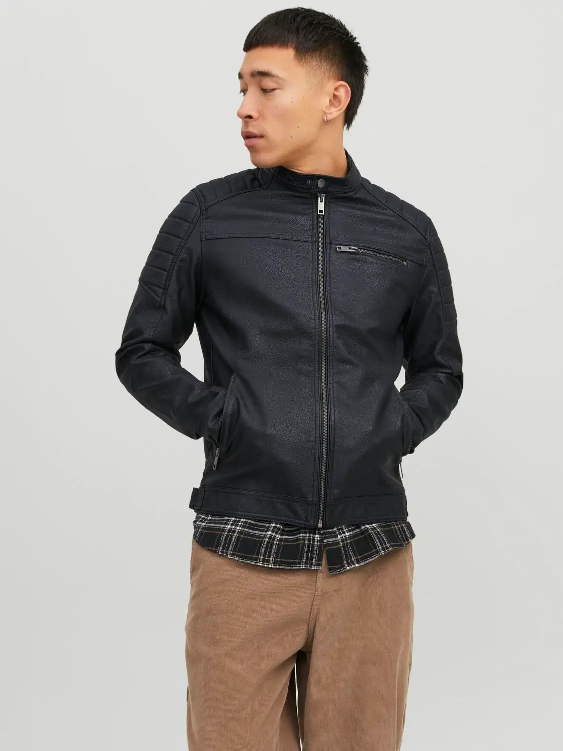 jack-and-jones-miesten-takki-rocky-jacket-black-1