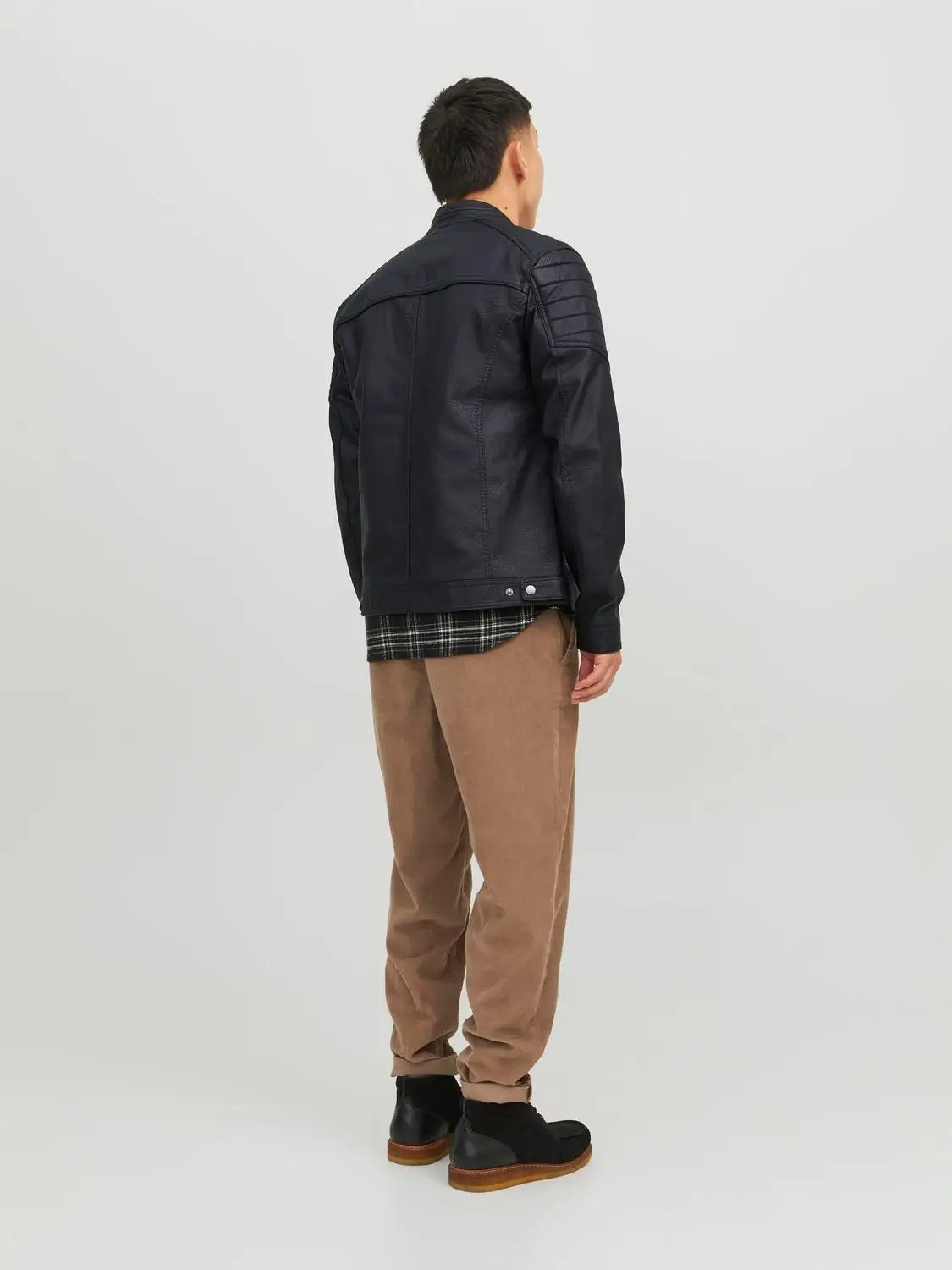 jack-and-jones-miesten-takki-rocky-jacket-black-2
