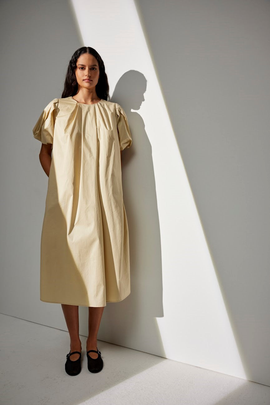 jcsophie-naisten-mekko-gia-dress-hiekka-4