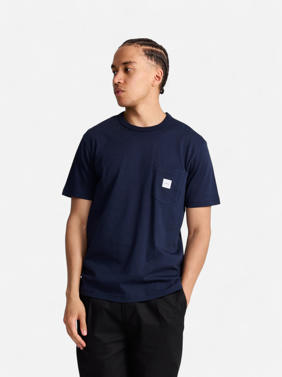 Makia miesten t-paita K Square Pocket t-shirt, tummansininen - Kekäle.fi
