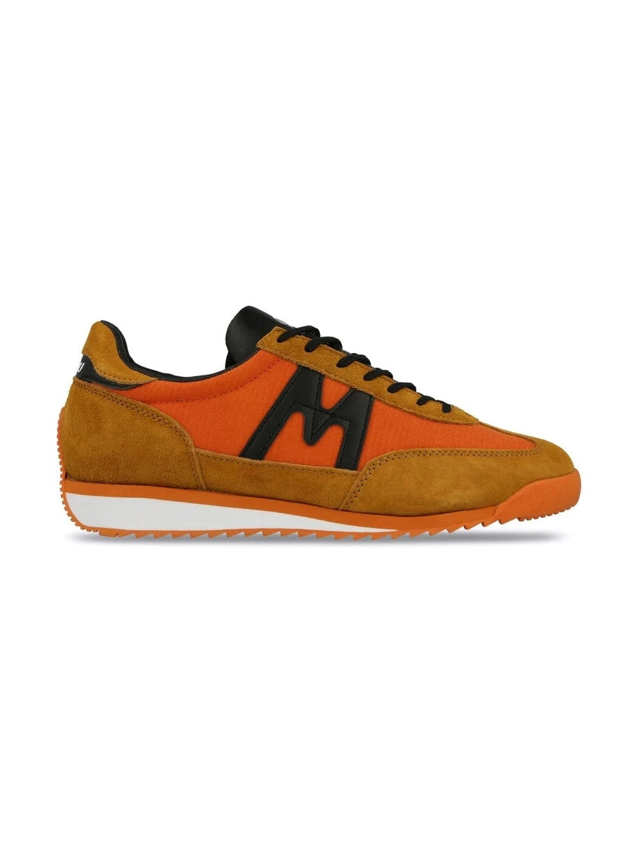 karhu-miesten-kengat-mestari-oranssi-1