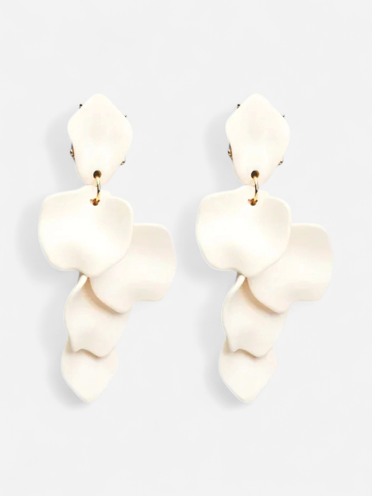 Bow 19 korvakorut Leaf Earring, luonnonvalkoinen - Kekäle.fi