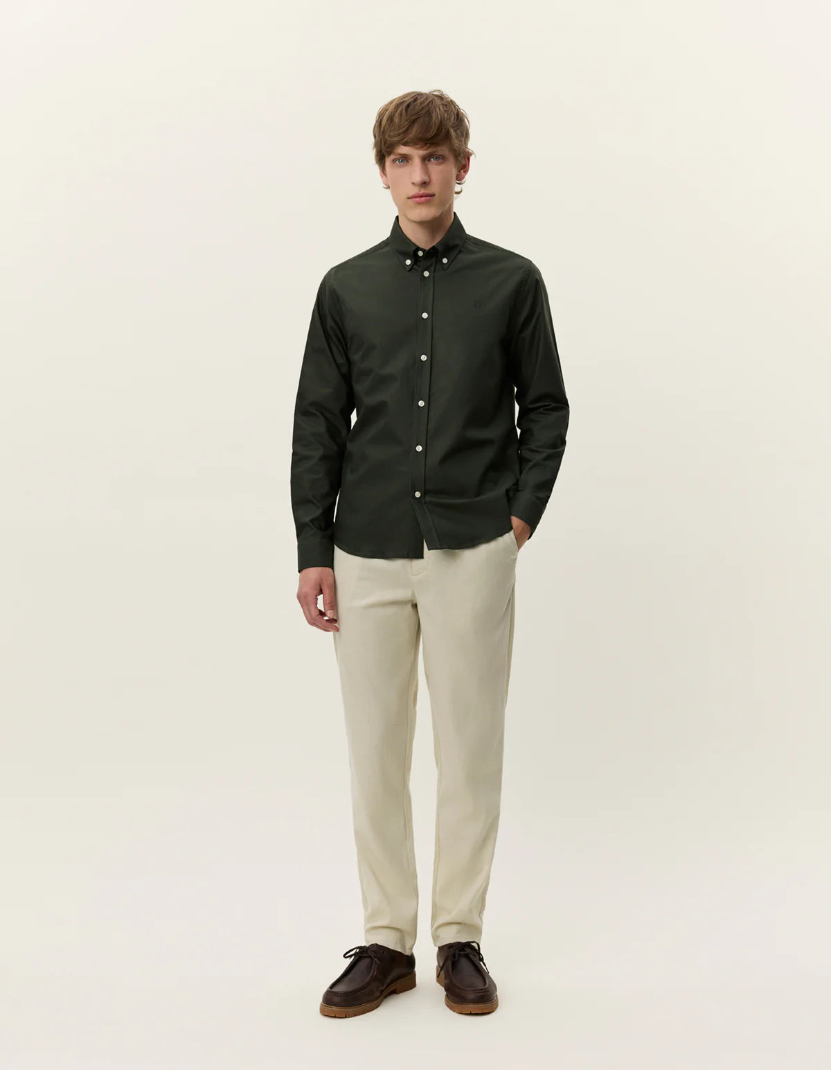 les-deux-miesten-kauluspaita-konrad-oxford-shirt-tummanvihrea-1