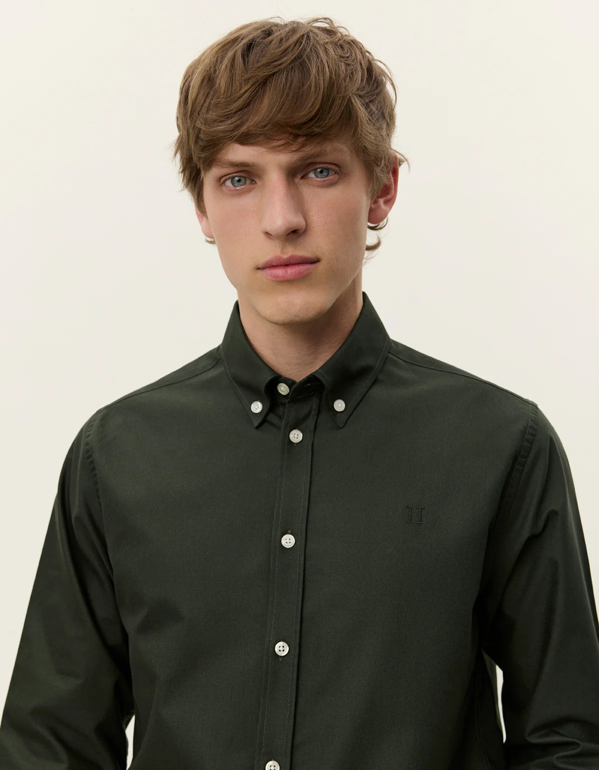 les-deux-miesten-kauluspaita-konrad-oxford-shirt-tummanvihrea-4