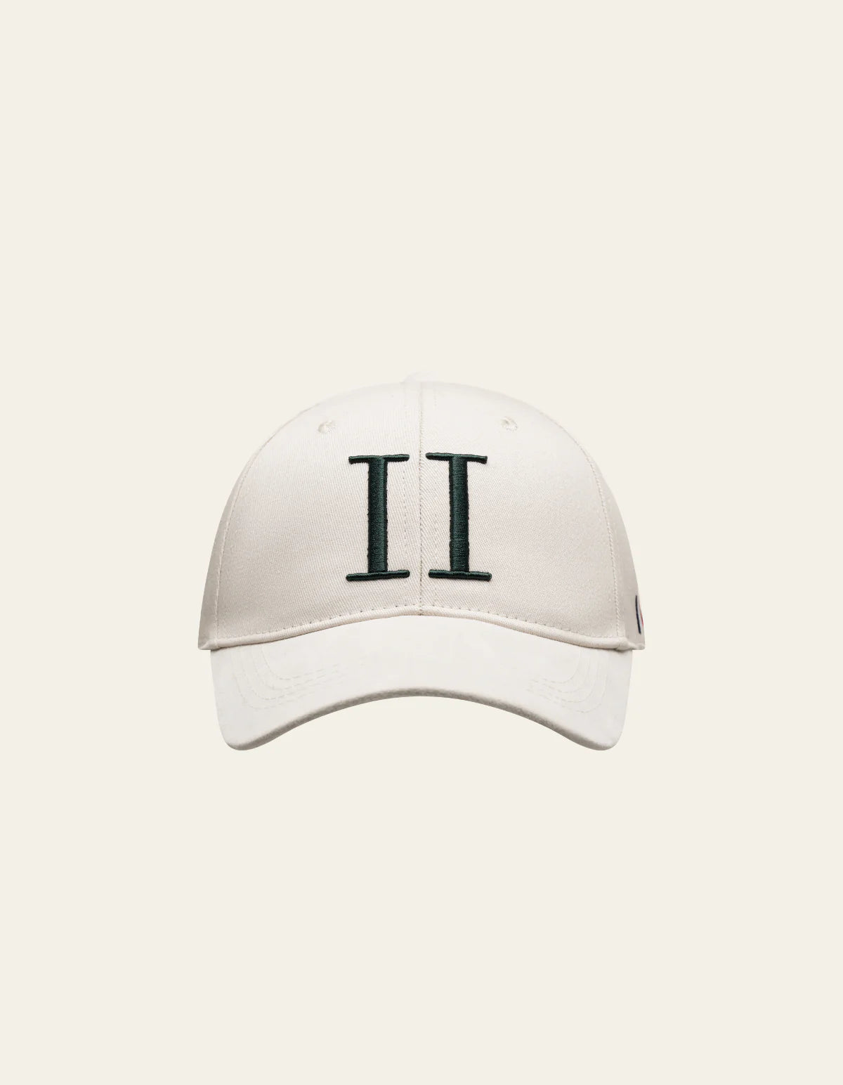 les-deux-miesten-lippis-baseball-cap-suede-luonnonvalkoinen-1