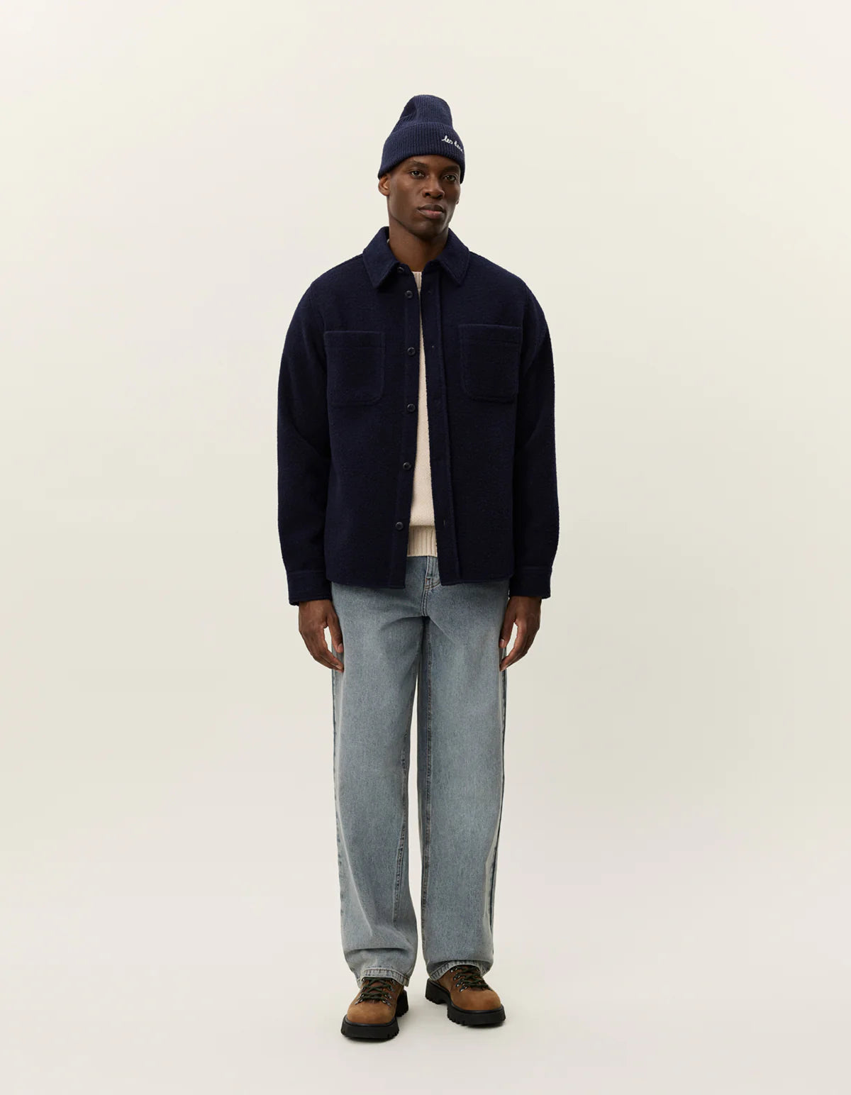 les-deux-miesten-paitatakki-lennon-boucle-overshirt-tummansininen-1