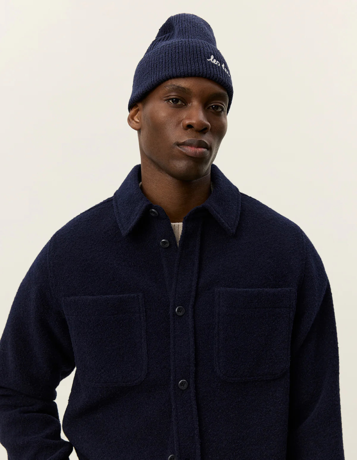 les-deux-miesten-paitatakki-lennon-boucle-overshirt-tummansininen-4