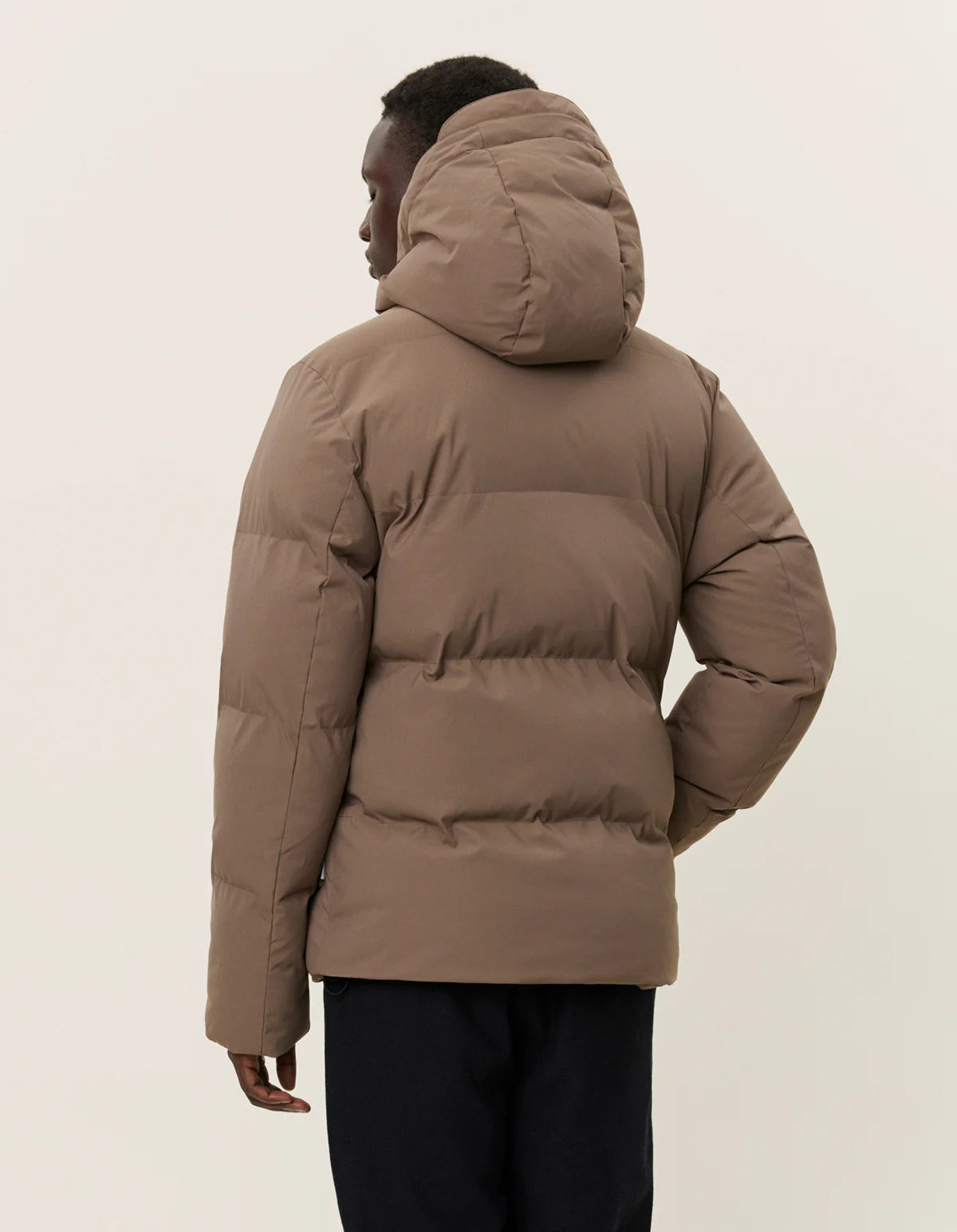 les-deux-miesten-talvitakki-montreal-puffer-jacket-keskiruskea-3