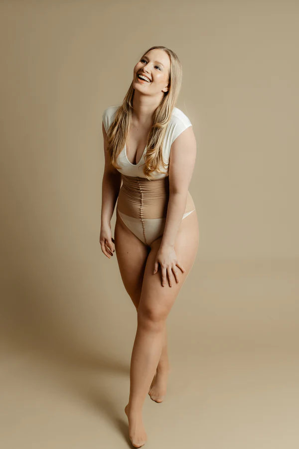 luvby-naisten-sukkahousut-sheerqueen-40-den-beige-1