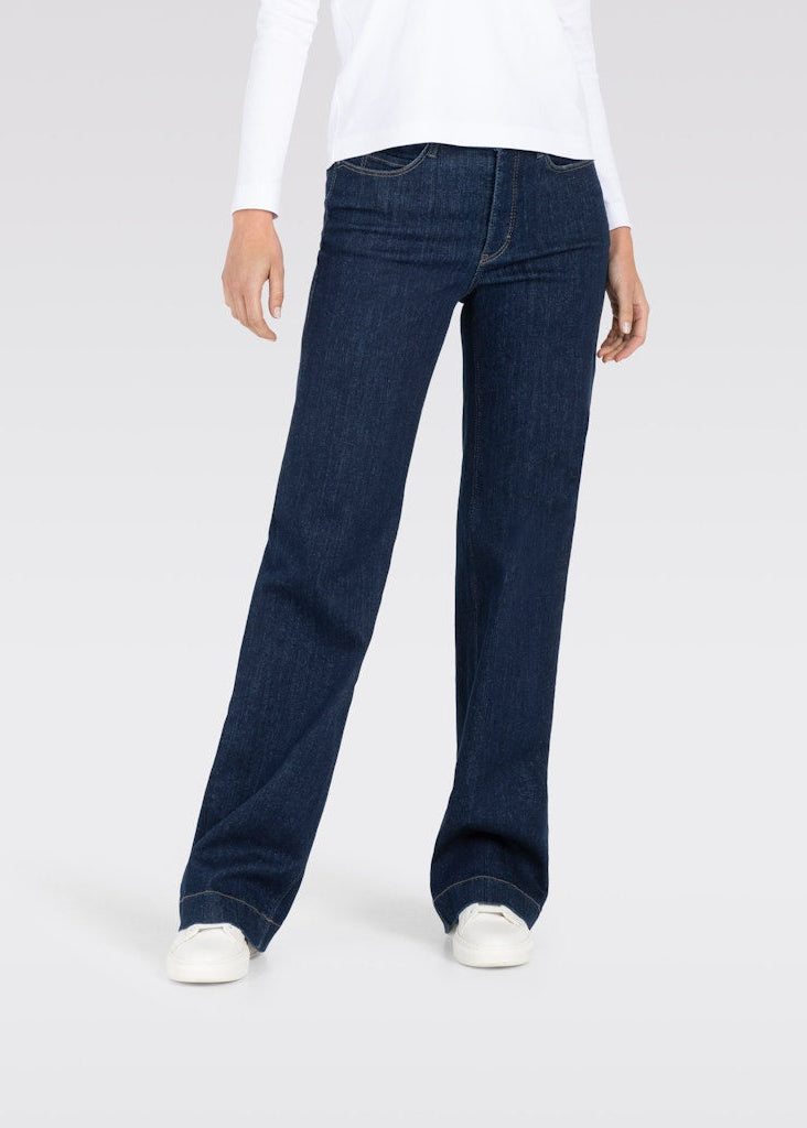 mac-naisten-farkut-dream-wide-tummansininen-1